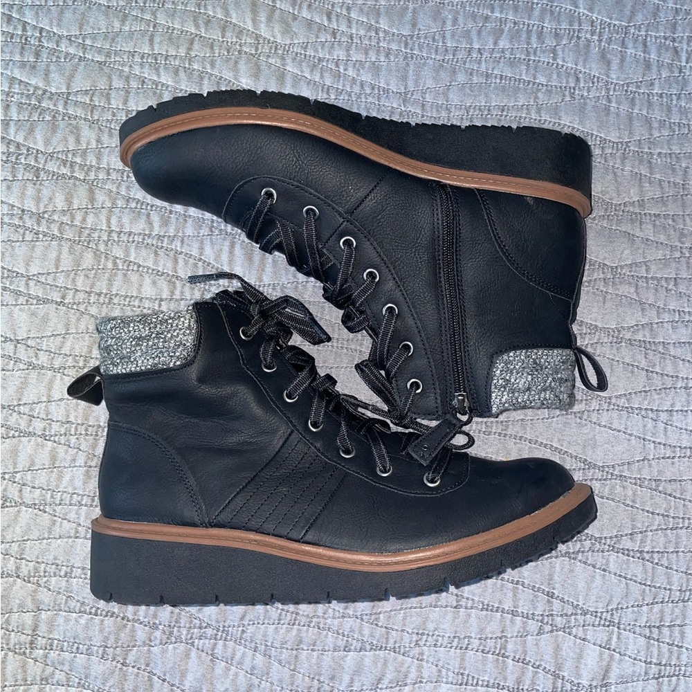 Dr. Scholl's Black Winter Boots with Gray Accents